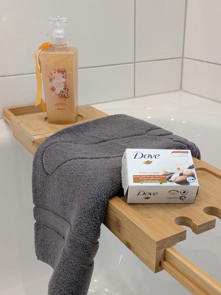 Bad mit Wanne Bad mit Wanne